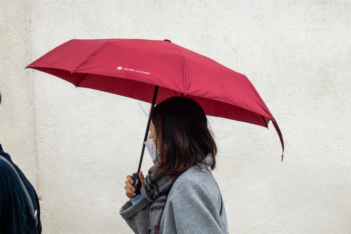 Las tormentas pondrán mañana en aviso a Aragón, Castilla y León y La Rioja, con calima en Canarias