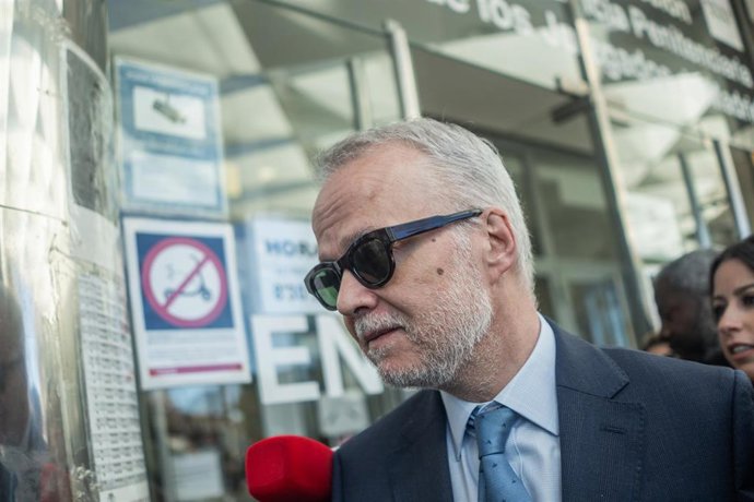 El abogado de Begoña Gómez, Antonio Camacho, a su llegada a los Juzgados de Plaza de Castilla, a 1 de abril de 2026, en Madrid (España).