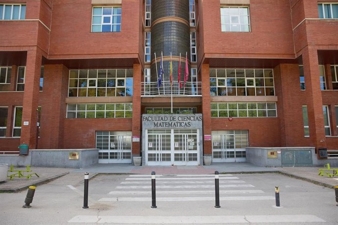 Archivo - Fachada de la Facultad de Ciencias Matemáticas de la Universidad Complutense de Madrid (UCM), a 3 de mayo de 2024, en Madrid (España). La Facultad de Ciencias Matemáticas de la UCM se fundó en 1974 como consecuencia de la separación de la Facult