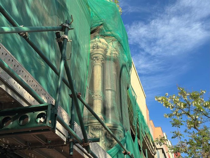 El edificio modernista situado en la avenida de la Albufera número 3