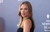 Scarlett Johansson denuncia que fue "encasillada" por su físico al inicio de su carrera: "Era la amante o el bombón"