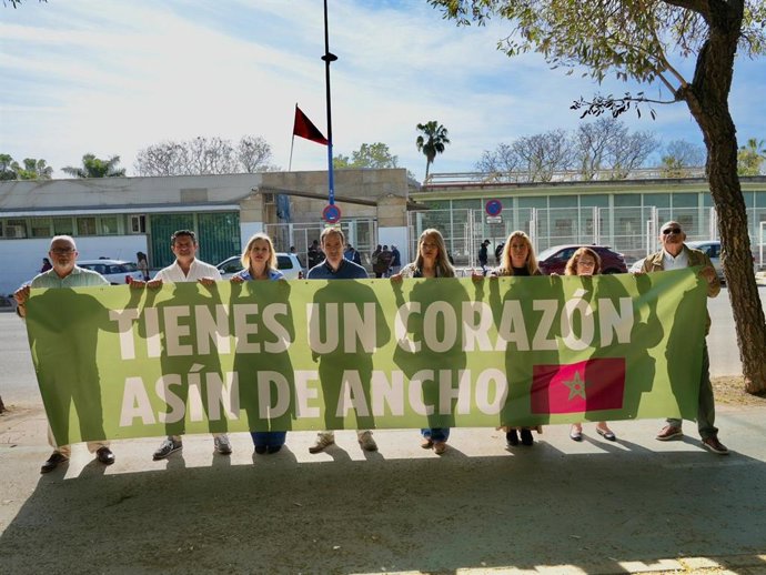 Vox Sevilla critica el "efecto llamada" de la inmigración.