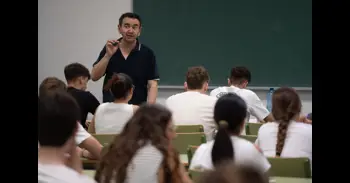 Sumar pide al Gobierno impulsar la ciencia ciudadana frente al "Capitalismo Cognitivo"