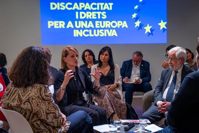 Estarás (PP) exige que no se pierda el talento de 101 millones de personas en Europa y reclama políticas inclusivas.