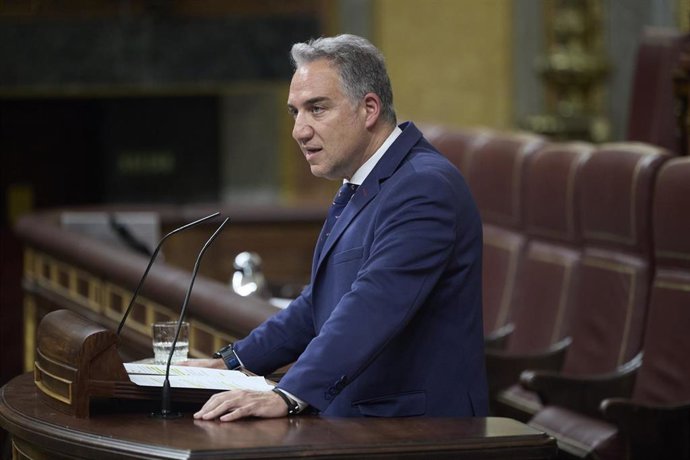 El vicesecretario de Política Autonómica del PP, Elías Bendodo, interviene durante el pleno en el Congreso de los Diputados, a 14 de abril de 2026, en Madrid (Foto de archivo).