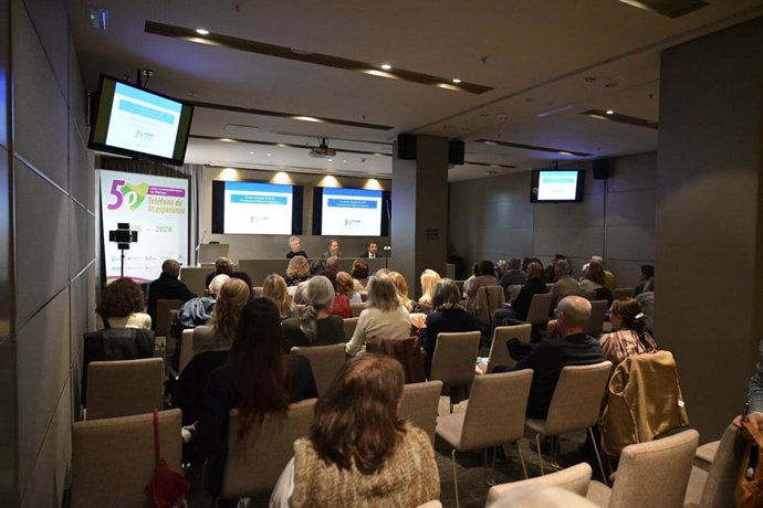 Ciclo de conferencias del Teléfono de la Esperanza en Málaga.