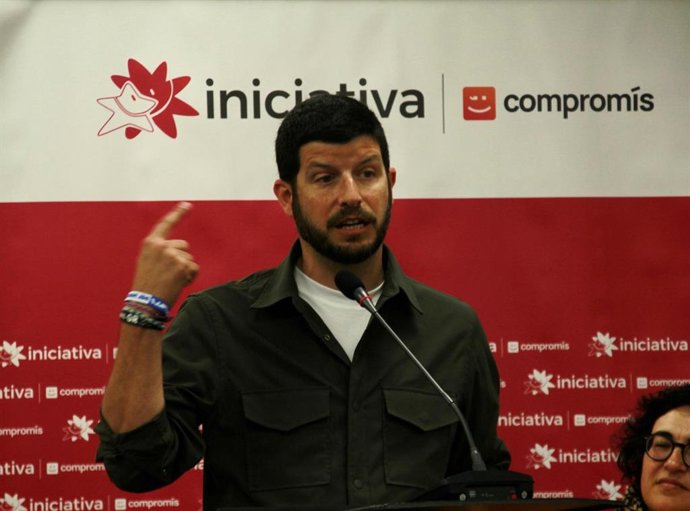 Portavoz de Iniciativa-Compromís, Carles Esteve.
