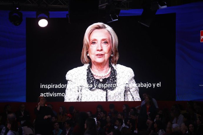 L'exsecretària d'Estat nord-americana Hillary Clinton en una intervenció enregistrada