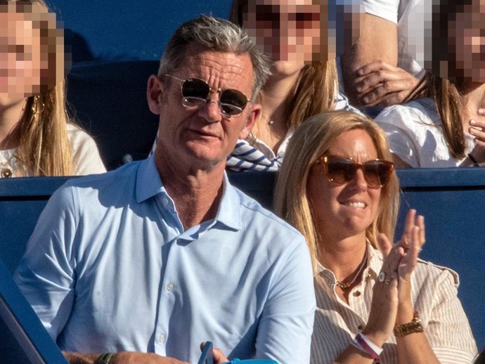 Iñaki Urdangarin y Ainhoa Armentia debutan como pareja, entre risas, besos y gestos cómplices