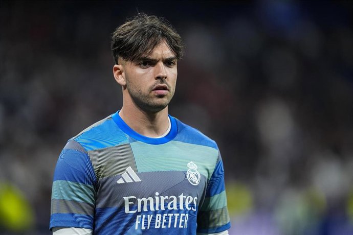 Archivo - Raúl Asencio con el Real Madrid