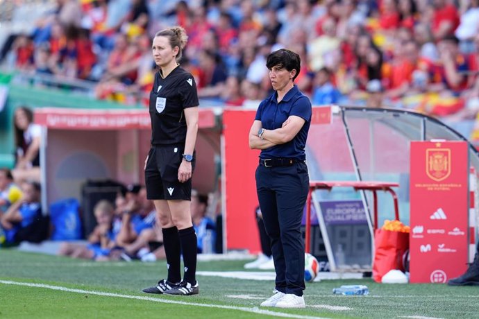 La seleccionadora nacional absoluta, Sonia Bermúdez, en el Nuevo Arcángel de Córdoba.