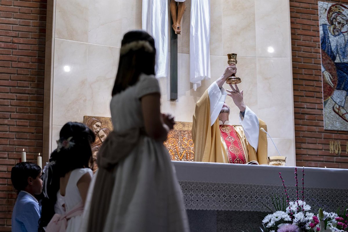 Consumur recomienda formalizar un contrato detallado con el local de celebración para evitar abusos en las comuniones