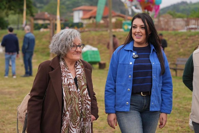 La presidenta y portavoz parlamentaria de Vox Asturias, Carolina López, este domingo en Cornellana.