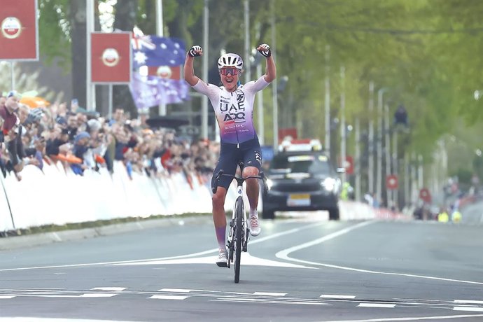 19 de abril de 2026, Valkenburg, Países Baixos: Valkenburg, 19/04/2026, ciclismo, Amstel Gold Race, mulheres, Paula Blasi vence a 12ª edição da Amstel Gold Race feminina