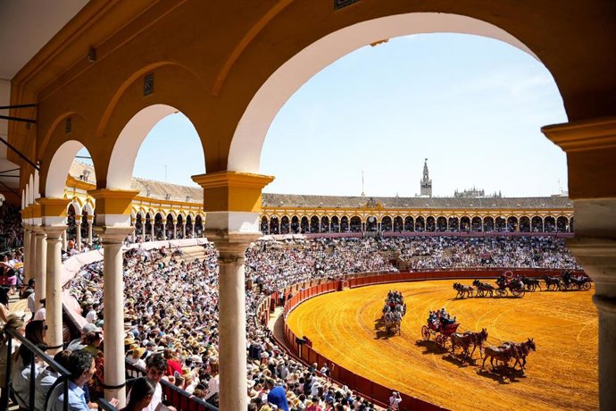 Imágenes de la XL Exhibición de Enganches celebrado en la Real Maestranza de Caballería de Sevilla. A 19 de abril de 2026 en Sevilla (Andalucía, España). El Real Club de Enganches de Andalucía ha celebrado su XL edición de la Exhibición de Enganches en la