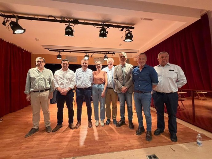 Acto del PSOE en Constantina (Sevilla) de cara a las elecciones andaluzas del 17 de mayo.