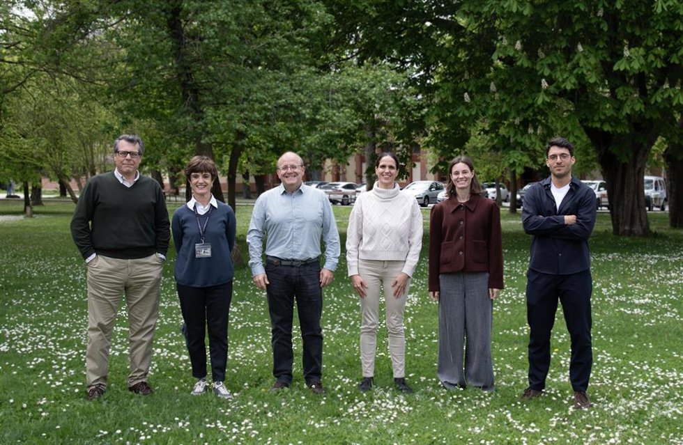 De izda. A dcha.: Matías Ávila (CIMA), Carmen Berasáin (CIMA), Jesús Urman (HUN), María Rullán (HUN-HRS), María Arechederra (CIMA), Javier Rández Garbayo (HUN-Navarrabiomed).