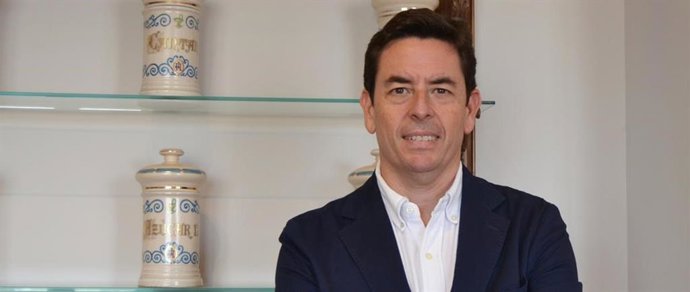 Archivo - El presidente del Colegio Oficial de Farmacéuticos de Madrid (COFM), Manuel Martínez del Peral