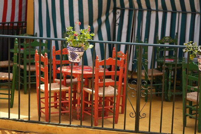 Archivo - Una caseta de la Feria de Abril en imagen de archivo.