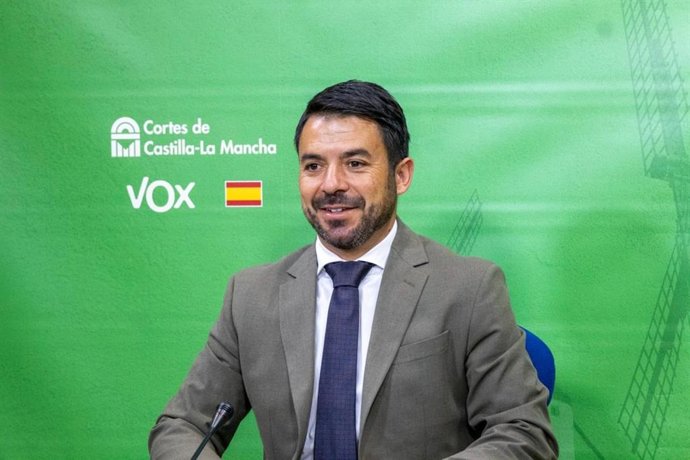 El portavoz del Grupo Parlamentario Vox,Iván Sánchez.