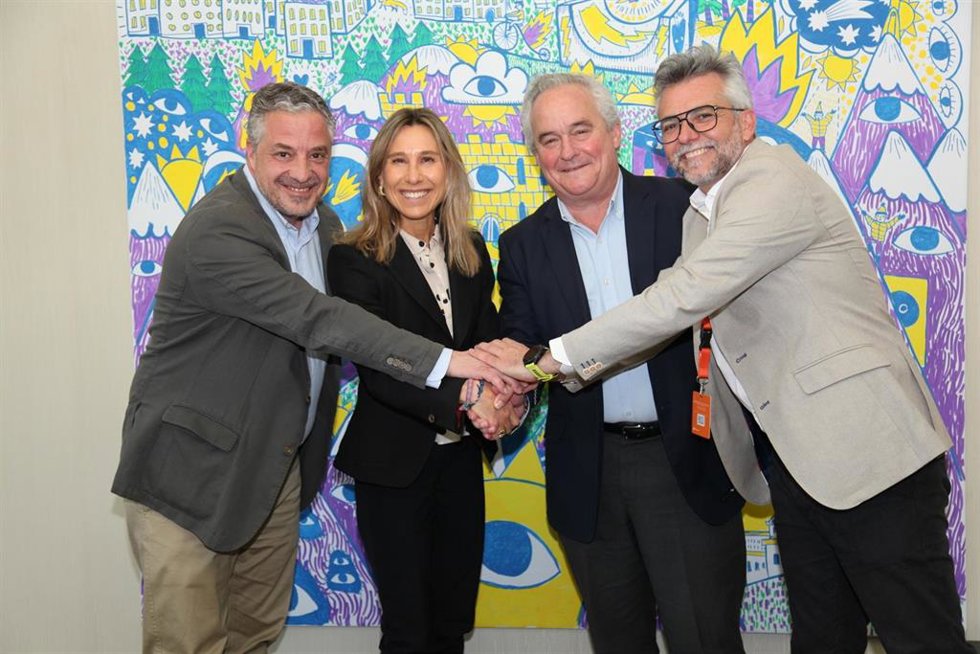 Microsoft Ibérica, Gadesoft y Fundación Adecco se unen para impulsar la formación en IA para personas en situación de vulnerabilidad