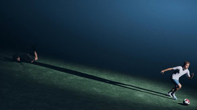 El internacional del FC Barcelona Fermín López protagoniza la campaña del lanzamiento de la bota Shadow Elite 4 de Under Armour.