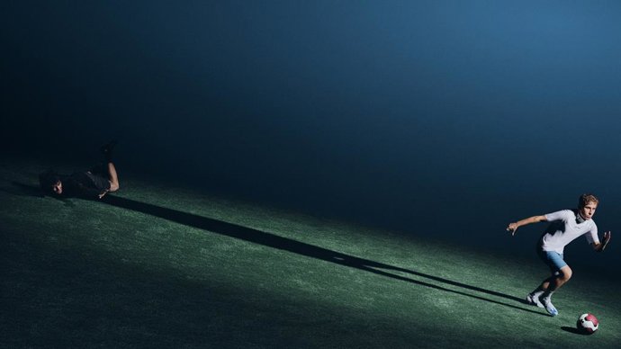 El internacional del FC Barcelona Fermín López protagoniza la campaña del lanzamiento de la bota Shadow Elite 4 de Under Armour.