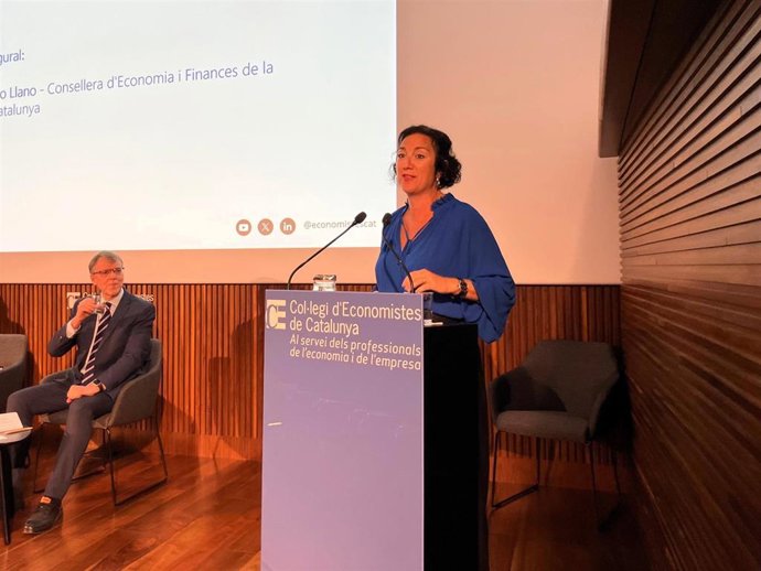 La conseller de Economía y Finanzas de la Generalitat, Alícia Romero, en la apertura de la jornada