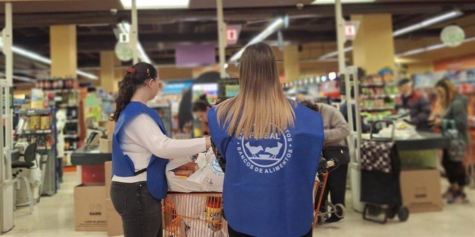 Archivo - Imagen de voluntarios de Banco de Alimentos.