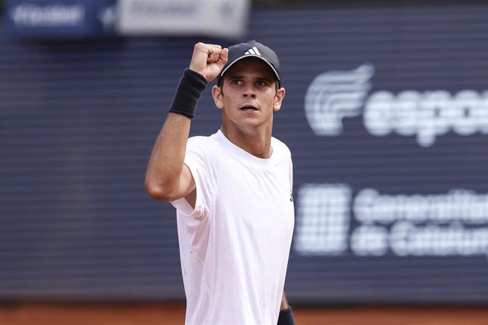 El tenista español Rafael Jódar celebra un punto durante el Barcelona Open Banc Sabadell-Trofeo Conde de Godó 2026