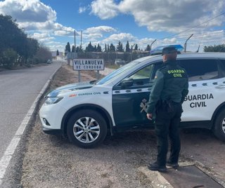 Archivo - Un guardia civil del Puesto de Villanueva de Córdoba.