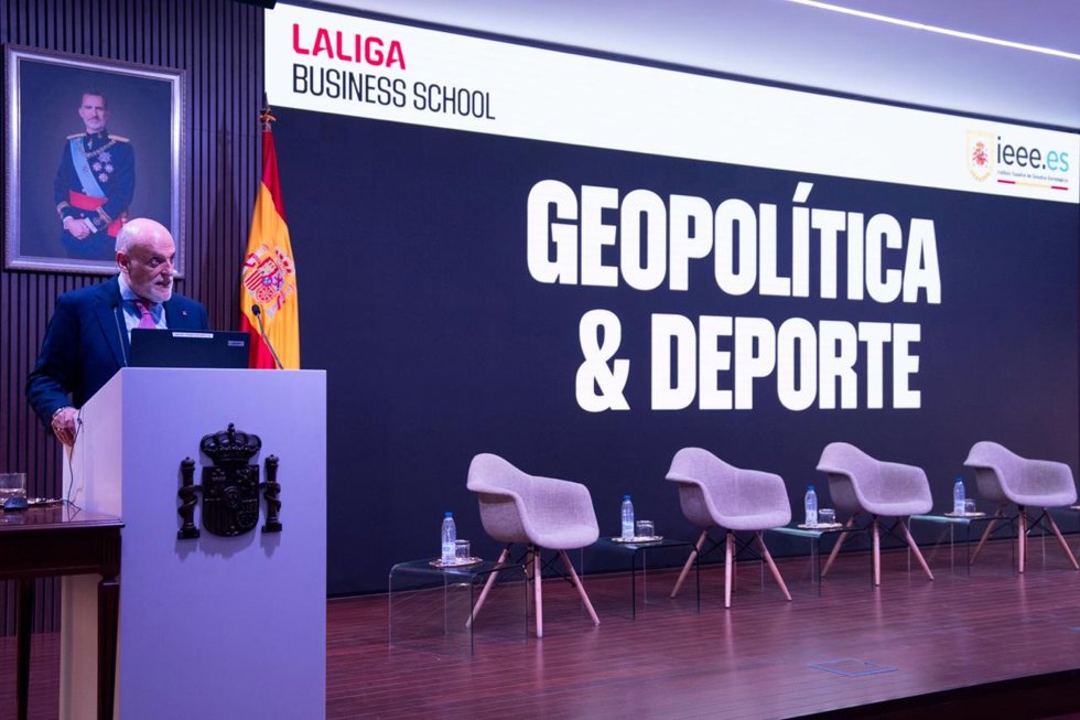 Javier Tebas en la apertura del Seminario Geopolítica y Deporte