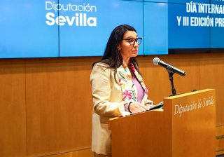 Archivo - La diputada de Cohesión Social interviene en una sesión plenaria en una foto de archivo.