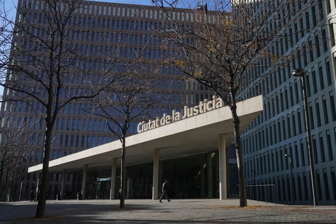 Archivo - Fachada de la Ciutat de la Justícia de Barcelona