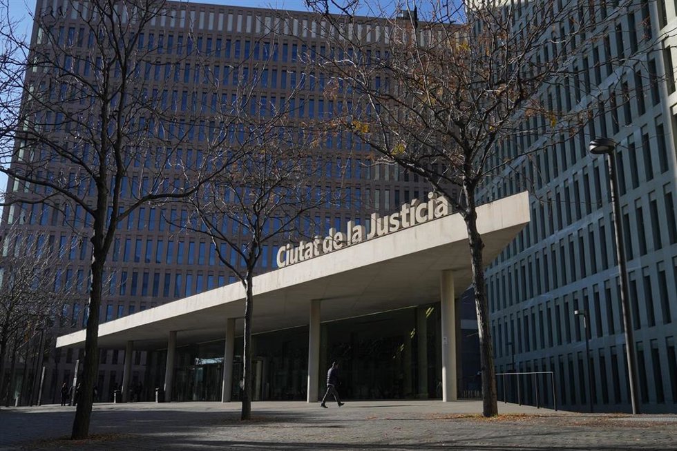 Archivo - Fachada de la Ciutat de la Justícia de Barcelona