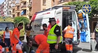 Accidente de tráfico en Virgen de Luján en Sevilla