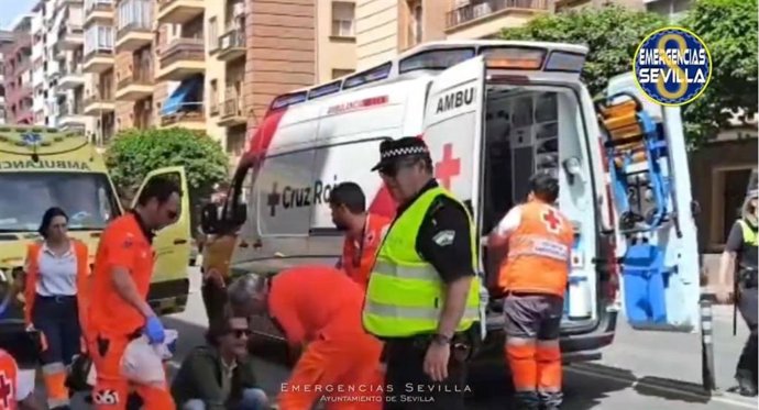 Accidente de tráfico en Virgen de Luján en Sevilla