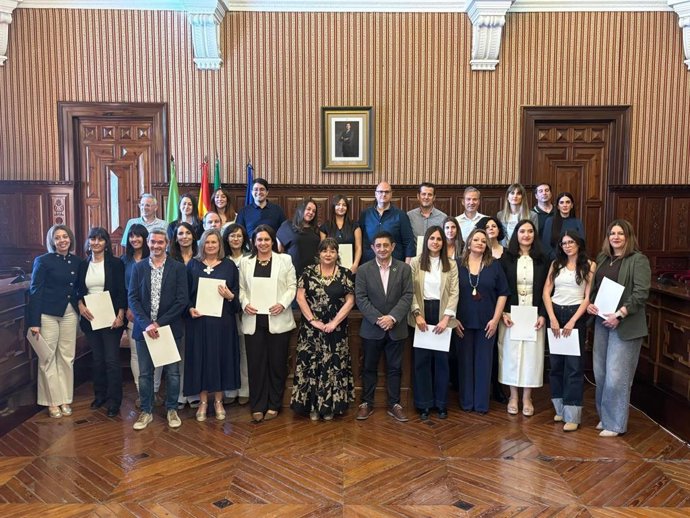 Nuevos funcionarios de carrera en Diputación tras su toma de posesión