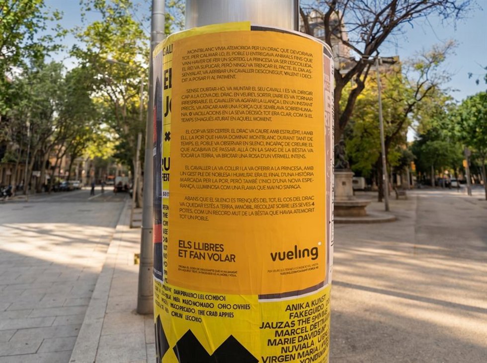 Cartel de la campaña de Sant Jordi de Vueling