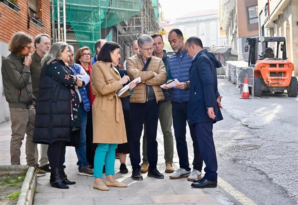 Igual confirma que las obras de reforma de la Cuesta de las Ánimas finalizarán en junio