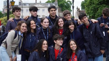 Alumnos de la XX Edición de Becas Europa Santander Universidad Francisco de Vitoria en el viaje por Europa
