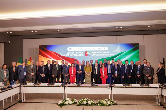 Destacados representantes de instituciones y empresas en la reunión de alto nivel con el presidente de Brasil, Lula da Silva, en Barcelona