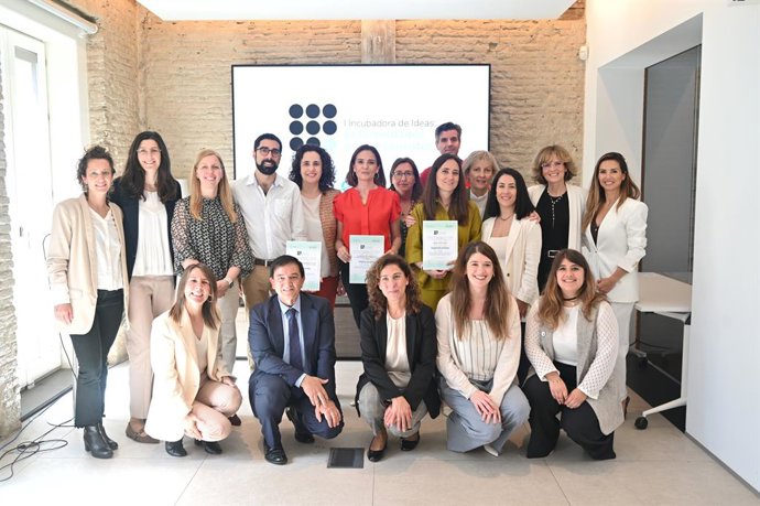 La beca 'I Incubadora de Ideas'.