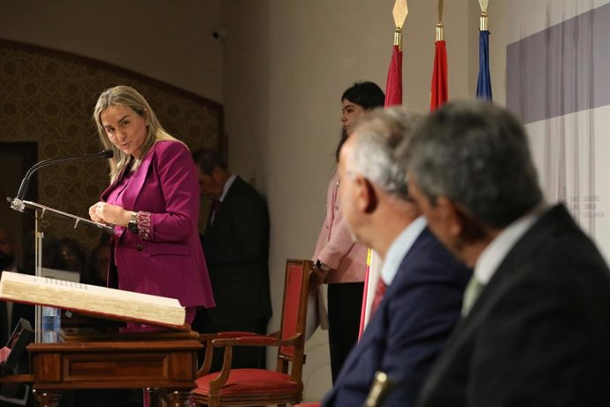 Archivo - El nuevo delegado del Gobierno en Castilla-La Mancha, José Pablo Sabrido, toma posesión de su cargo acompañado por la delegada del Gobierno saliente, Milagros Tolón, a 12 de enero de 2025, en Toledo, Castilla-La Mancha (España). Sabrido fue conc