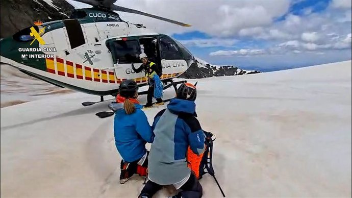 Uno de los rescates en los que ha participado la Guardia Civil este pasado sábado en la provincia.