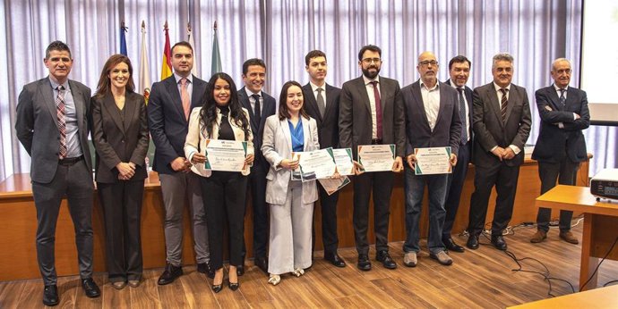 La alumna de la UC Marina Gutiérrez gana dos Premios Extraordinarios Fin de Carrera en ADE y Economía