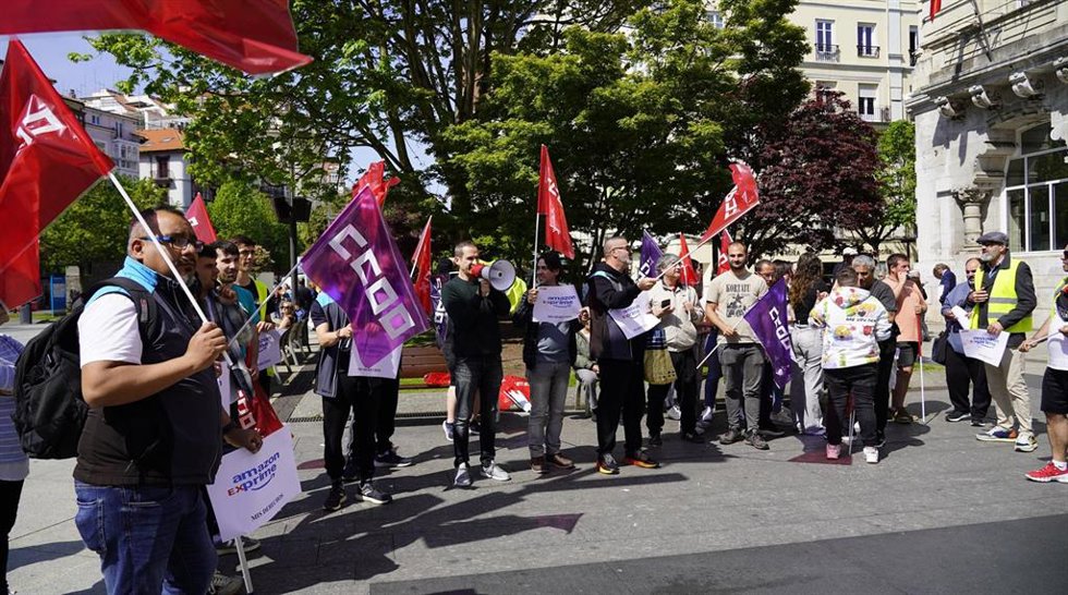 CCOO denuncia un ERE de 75 trabajadores después de que Amazón haya vuelto a cambiar de empresa repartidora