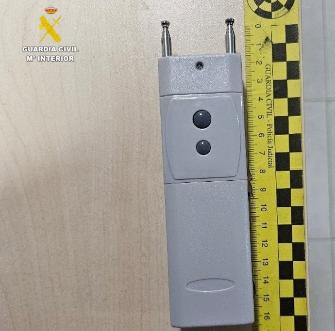 Detinguts dos homes acusats de robar en vehicles en aparcaments de Benicarló