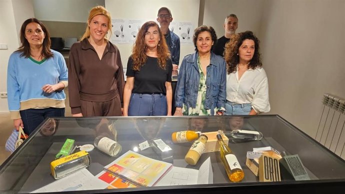 Alumnos de la ESDIR exponen sus trabajos sobre Packaging en la Casa de los Curas hasta el 30 de abril