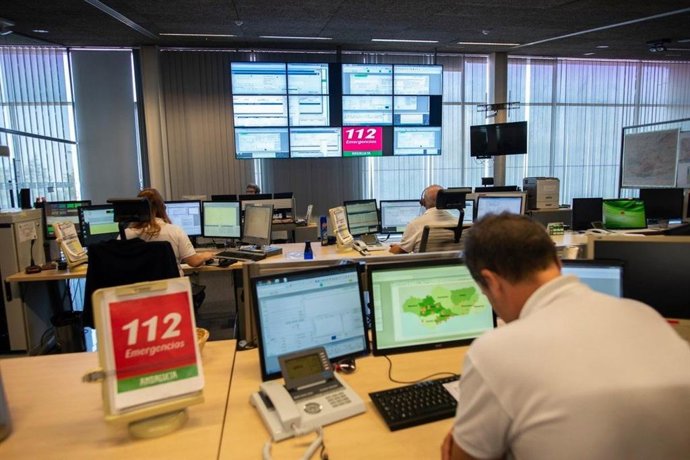 Archivo - Sala de Emergencias del 112 Andalucía.